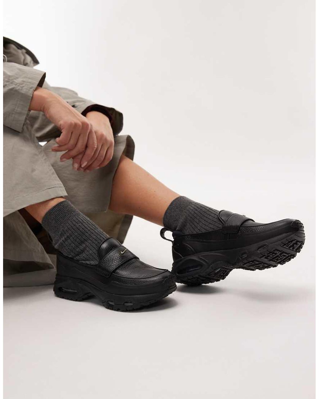 Nike Brown Air Max Phenomena Loafer
