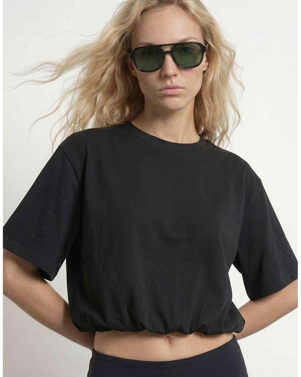 HYPEDROP Multicolor Cropped T-shirt