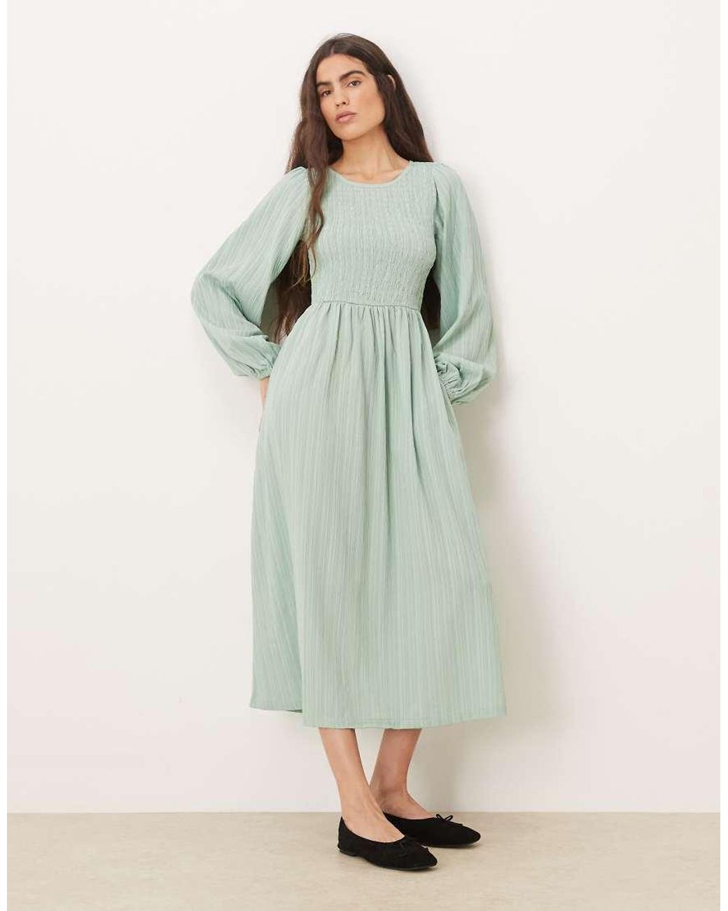 Threadbare Green Long Sleeve Crinkle Midi Dress