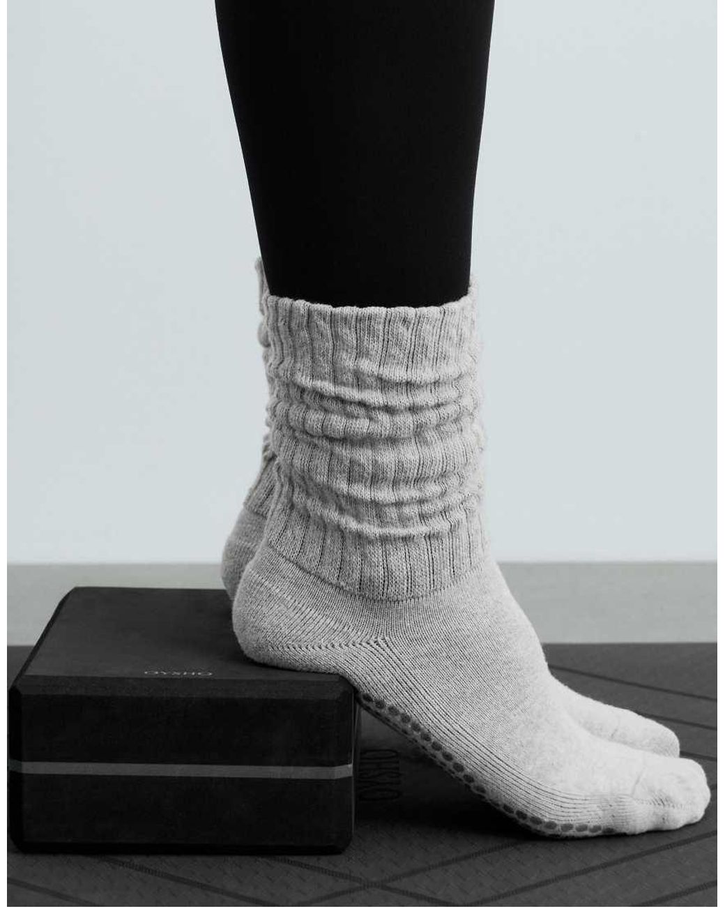 Oysho White Classic Ribbed Cotton Blend Socks For Yoga And Pilates