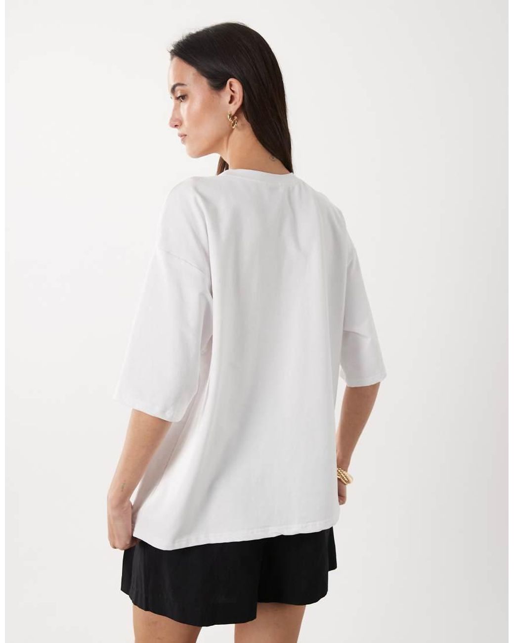 SNDY'S White Floral Embroidered Oversized T-shirt