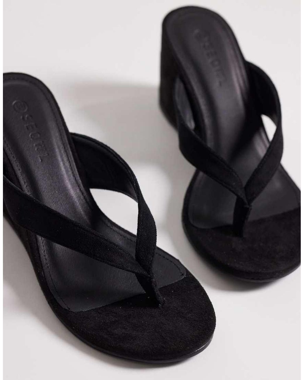 Ines di SEQWL in Black
