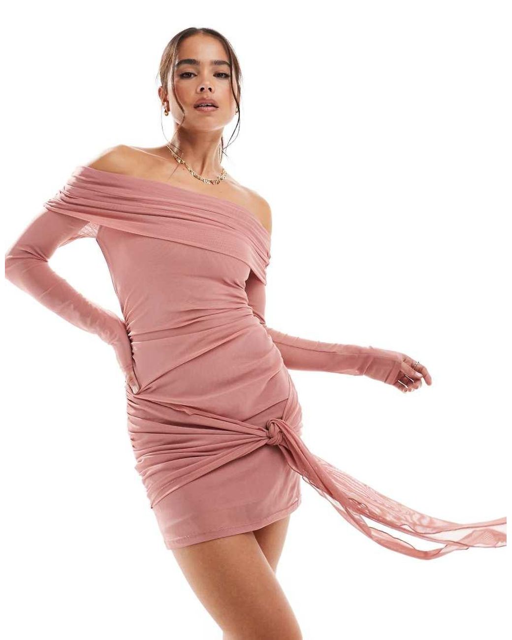 Vestito Corto Rosa Pastello Con Scollo Alla Bardot E Arricciature di Bershka in Rosa Lyst