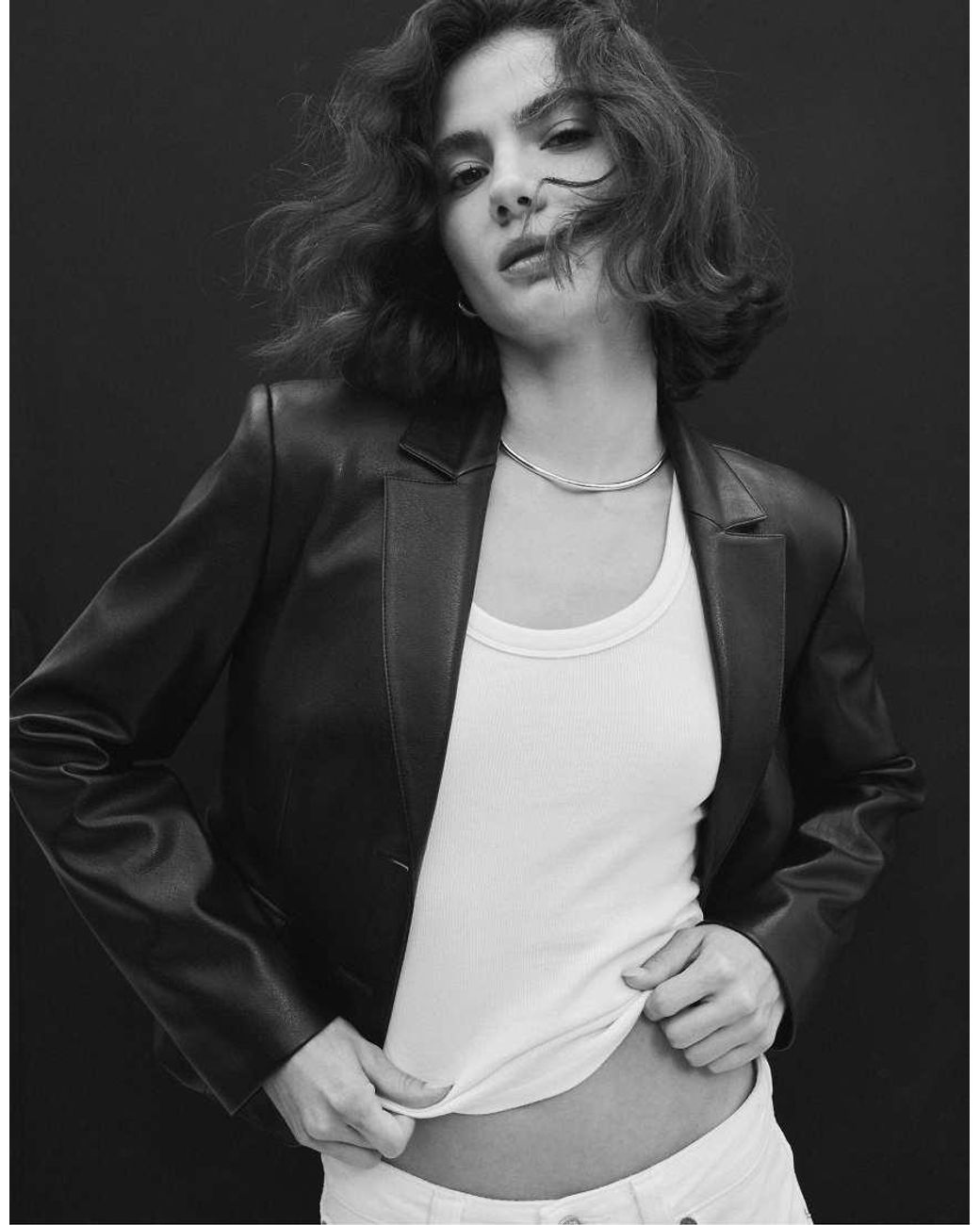 Stradivarius Black Short Fitted Blazer