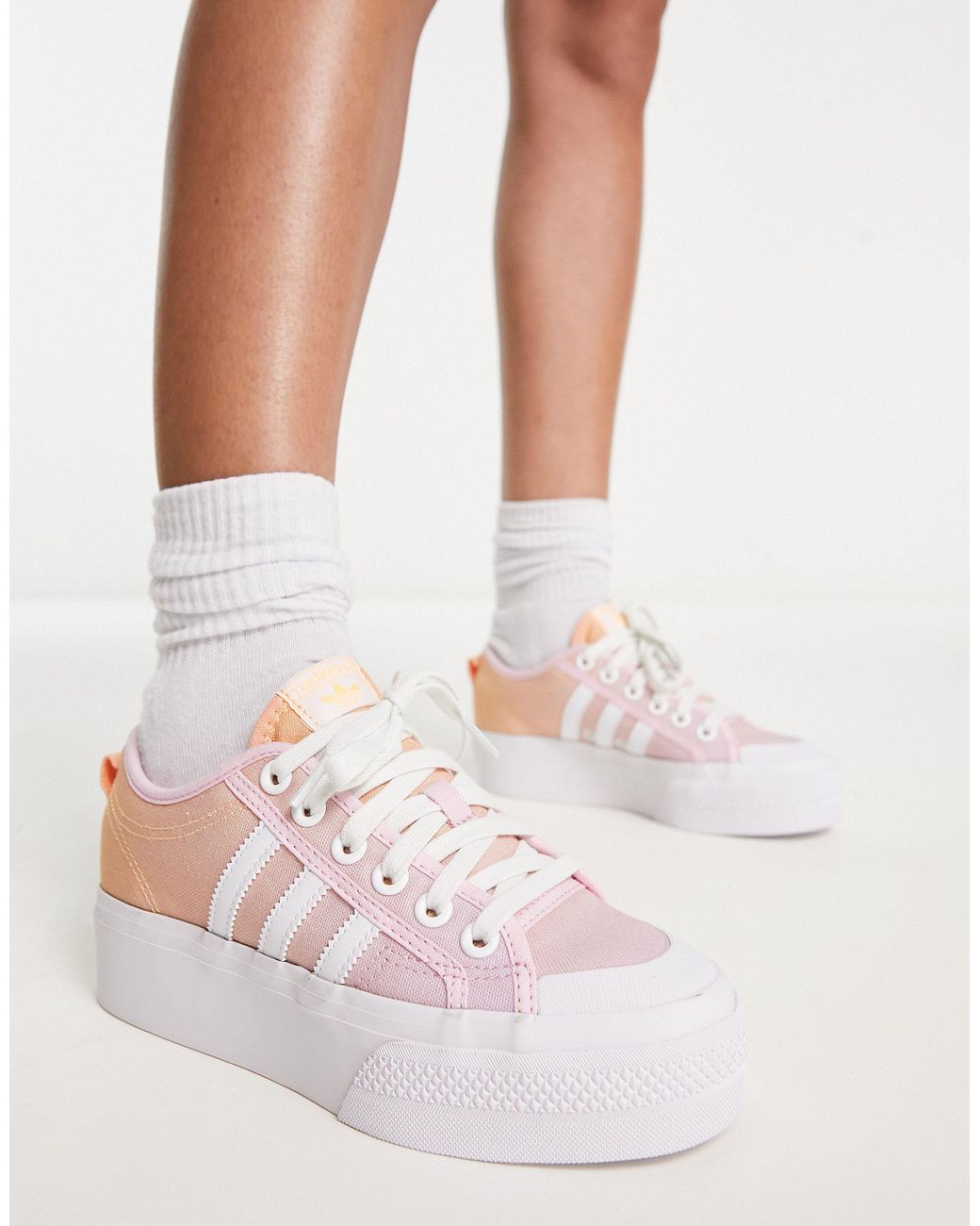 Zapatillas bajas rosa degradado con plataforma nizza de adidas Originals de  color Blanco | Lyst