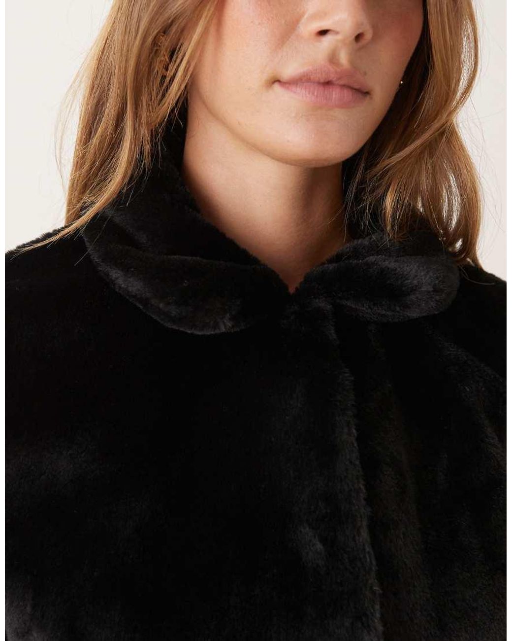 Jdy Black Cropped Collared Faux Fur Jacket