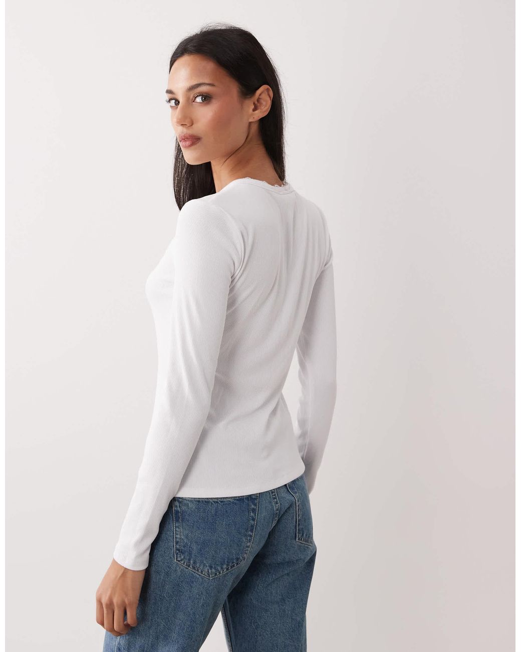 Abercrombie & Fitch White – geripptes oberteil