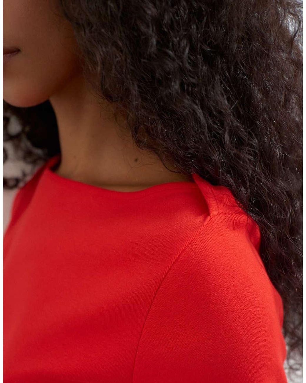 TOPSHOP Red Slash Neck Curve Hem Top