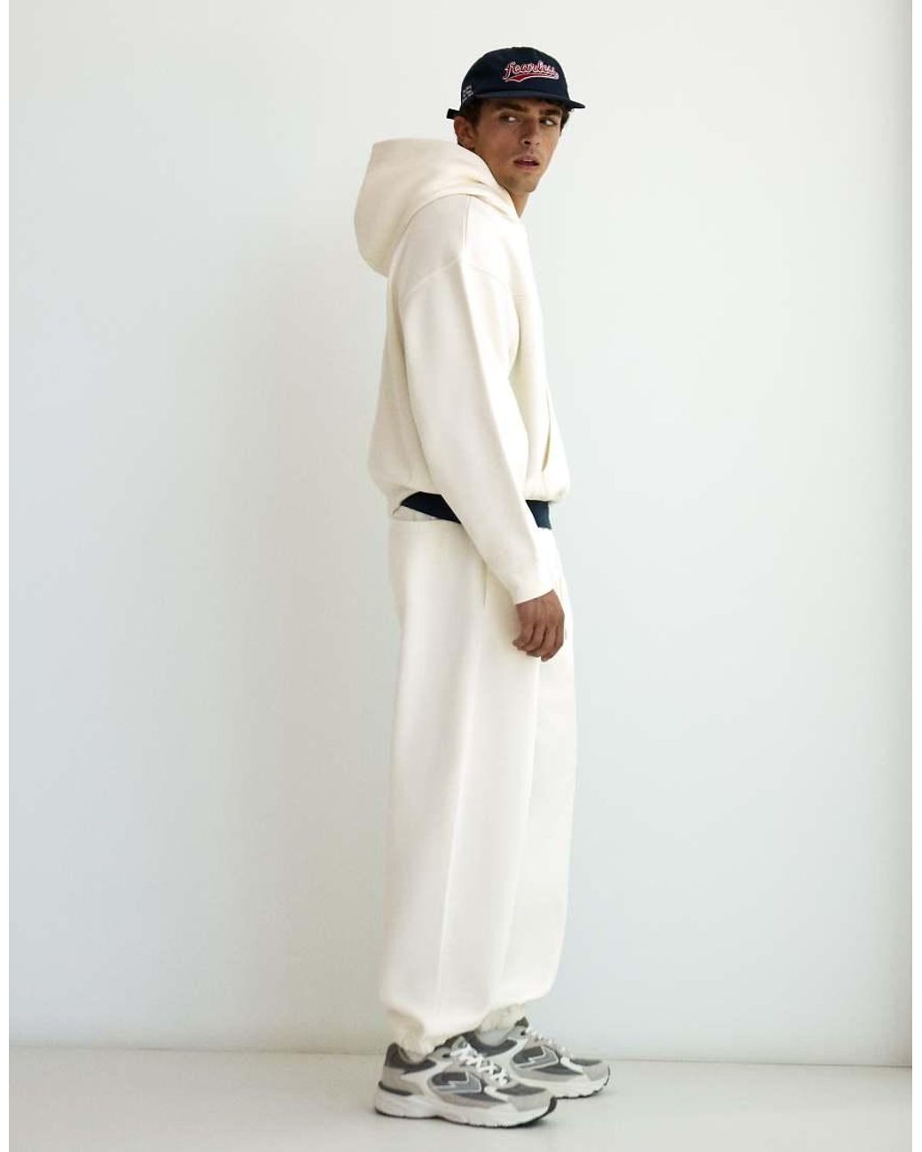 Bershka White Boxyhoodie for men