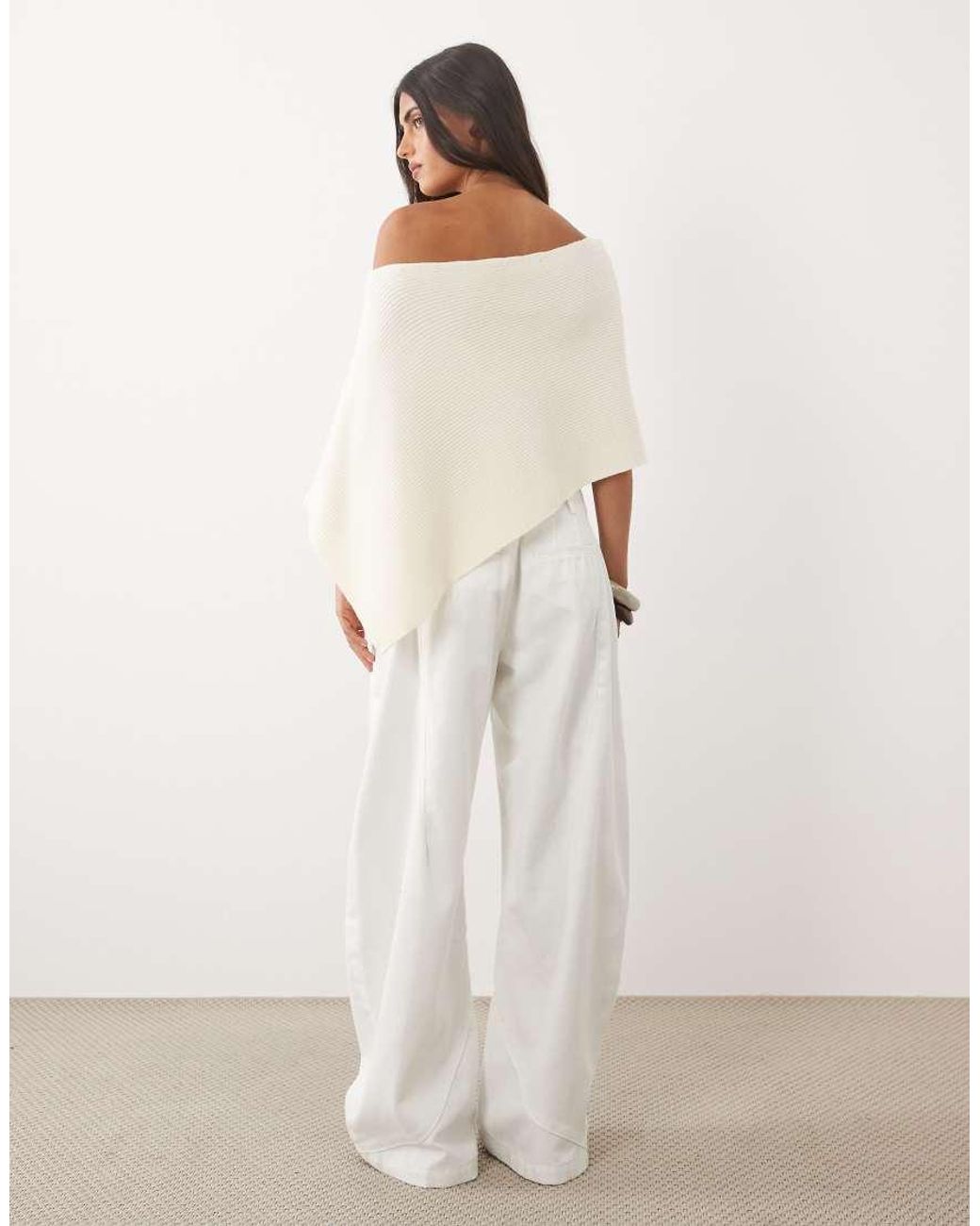 Lioness Natural Sideline Barrel Leg Jeans