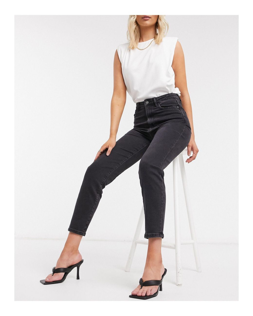 Stradivarius Cotton Slim Mom Jeans With Stretch in Black | Lyst UK