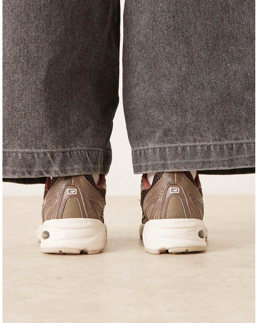 New Balance Brown 740 Trainers