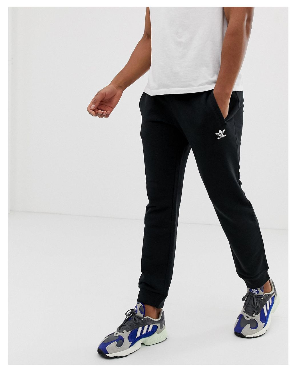 adidas Originals Sweatpants With Logo Embroidery in Black for Men | Lyst