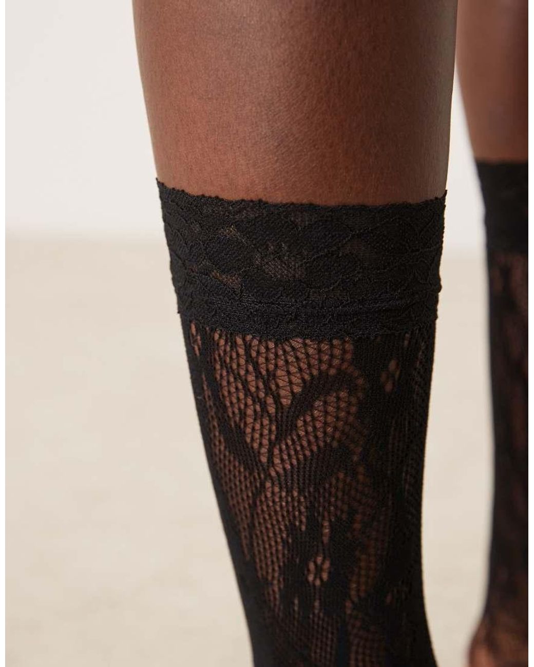 SUI AVA Brown Floral Lace Socks