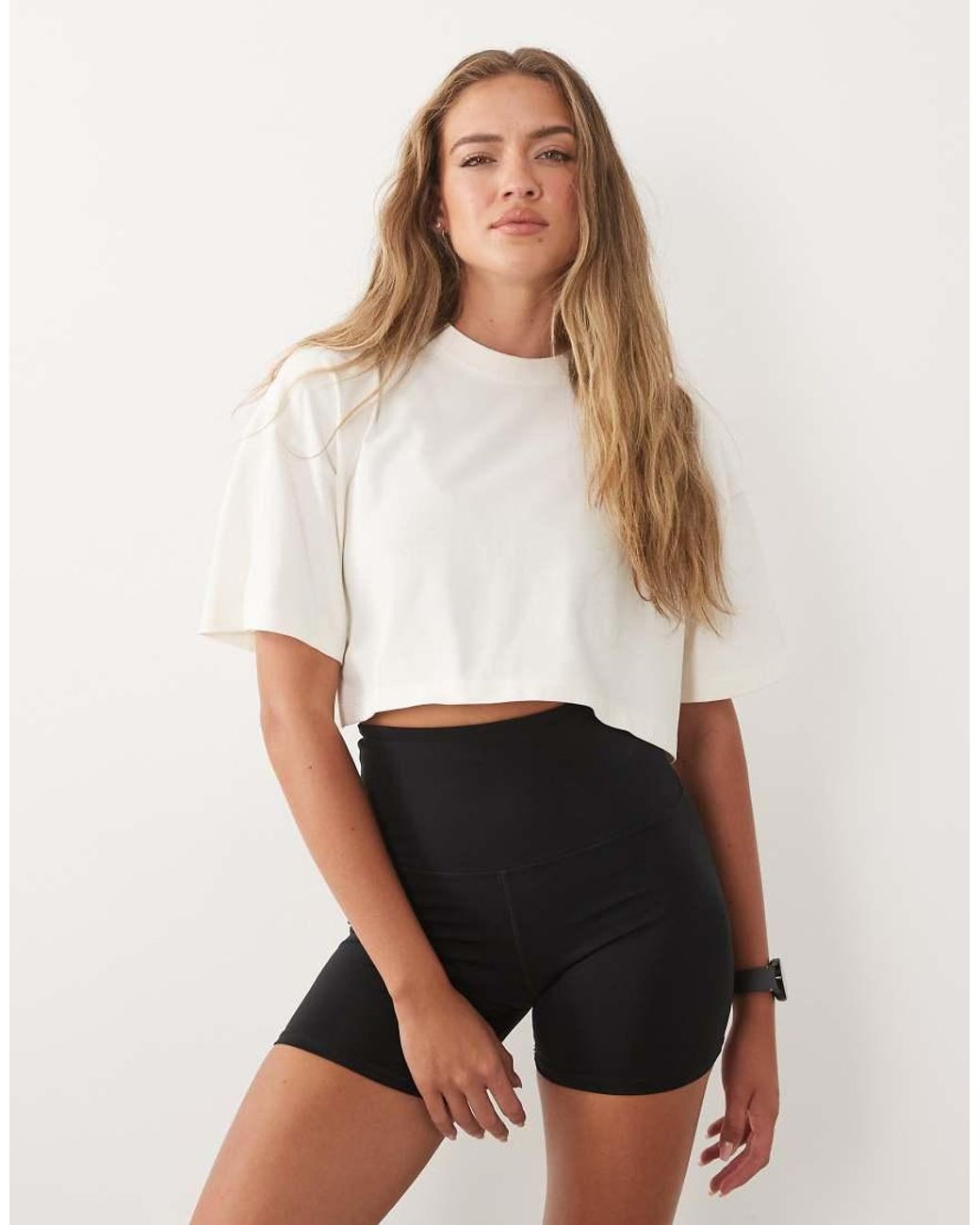 4505 White Heavyweight Cotton Cropped T-shirt With Back Print