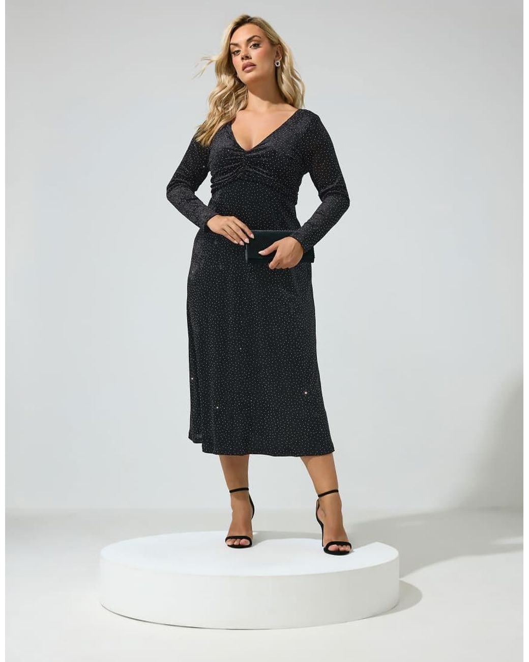 Yours Clothing Blue Velvet Studded V-Neck Midi Dress