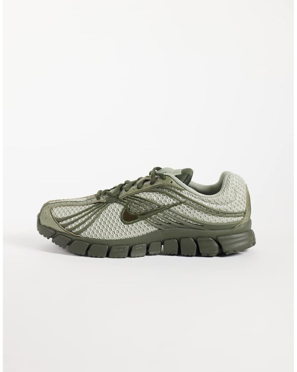 Nike Green Zoom Skylon 11 Trainers for men