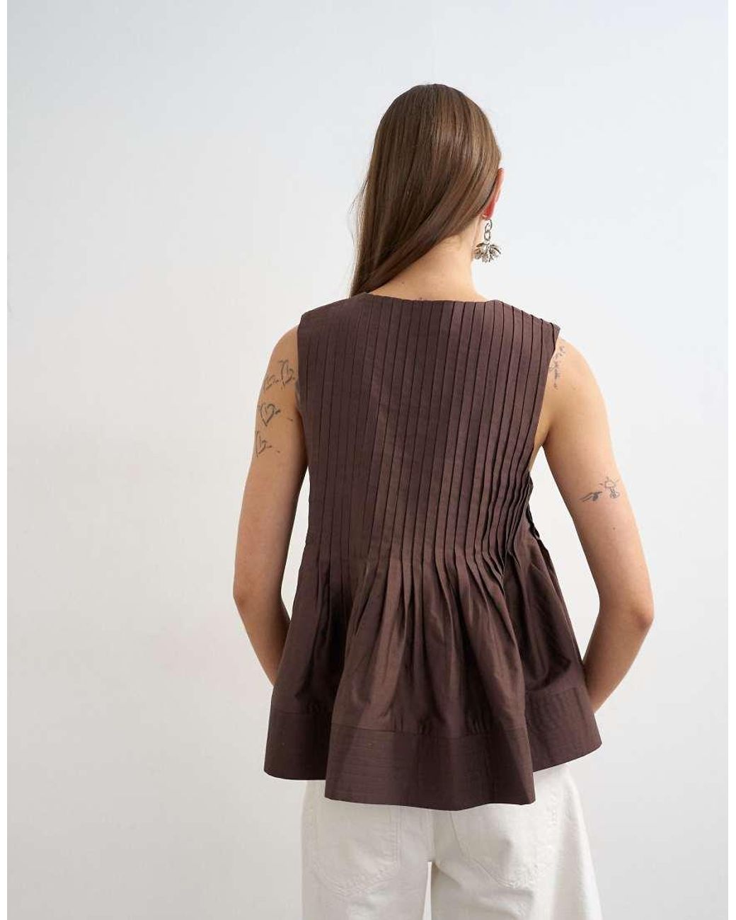 TOPSHOP Brown V Neck Pintuck Detail A Line Top