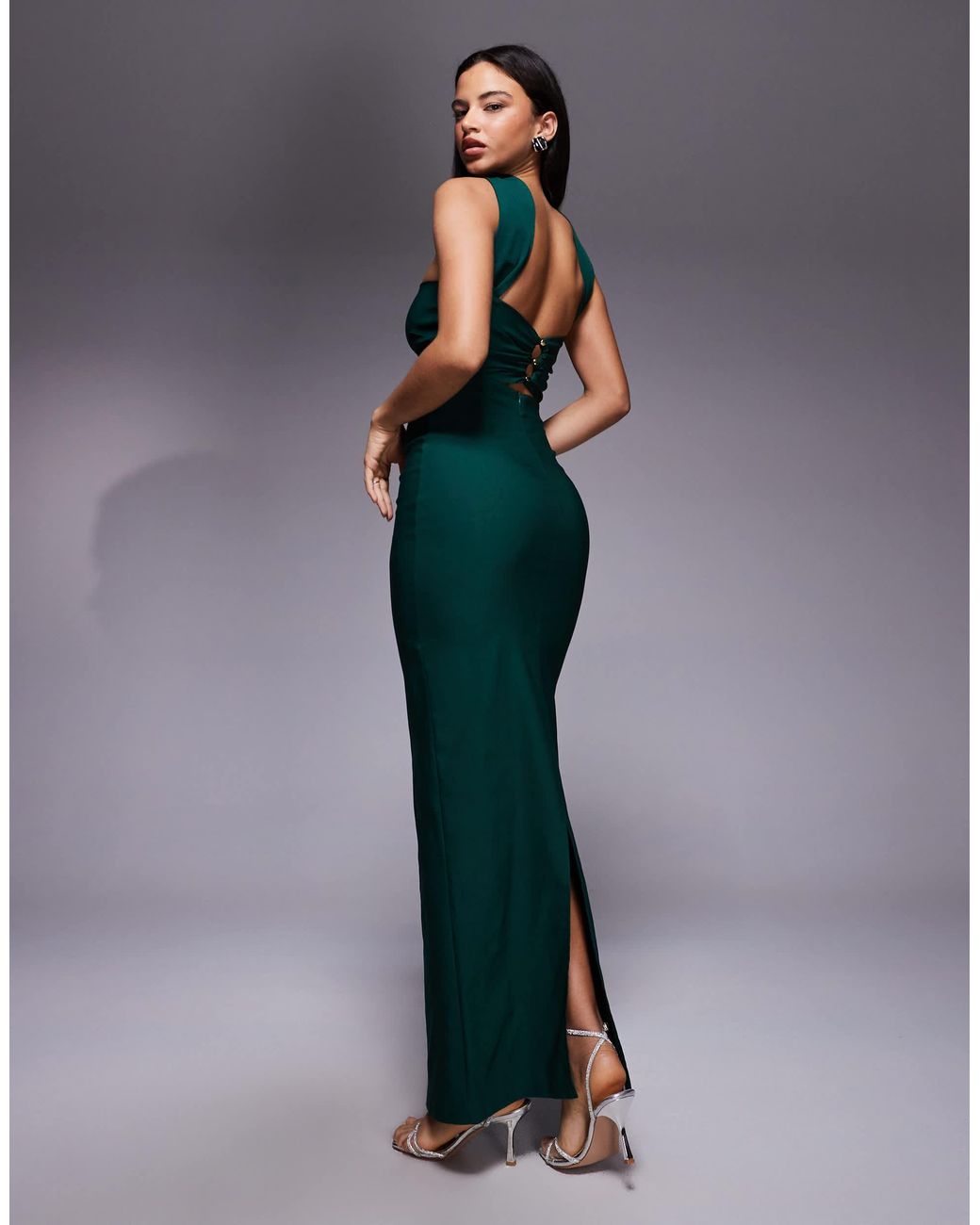 green emerald velvet dress Verdant Vesper | V-Neckline
