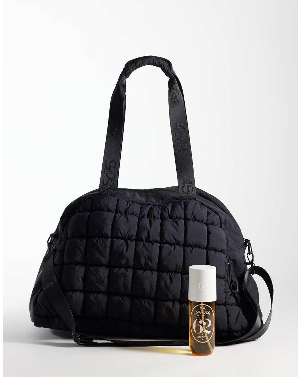 4505 Black Puffy Quilted Bowler Bag With External Pocket And Trainer Compartment