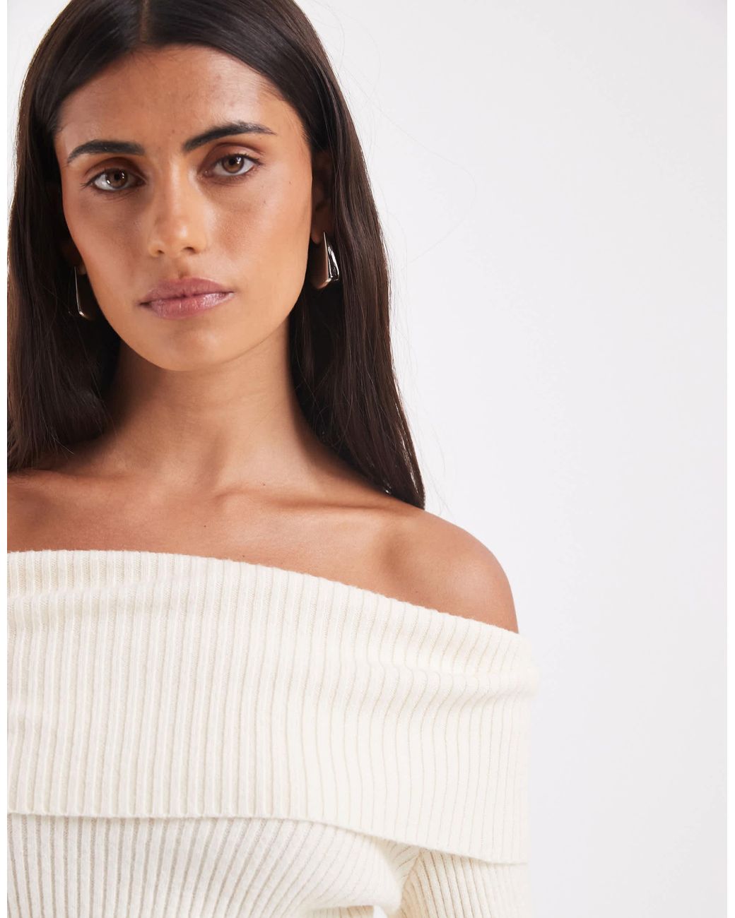 Pull en maille à épaules dénudées - crème ONLY en coloris White