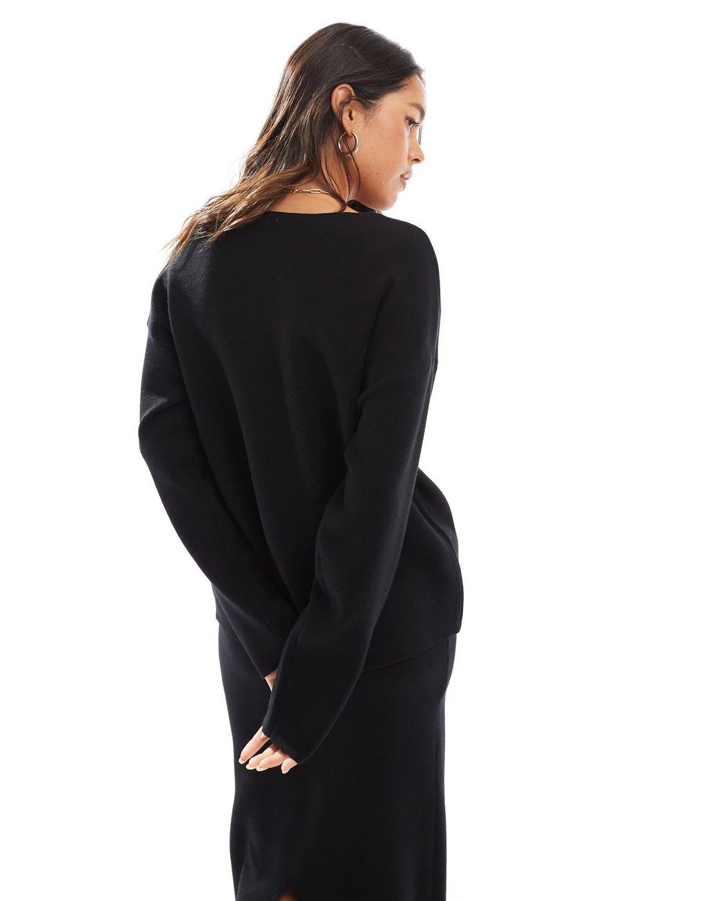 Pull d'ensemble structuré à col v Object en coloris Black