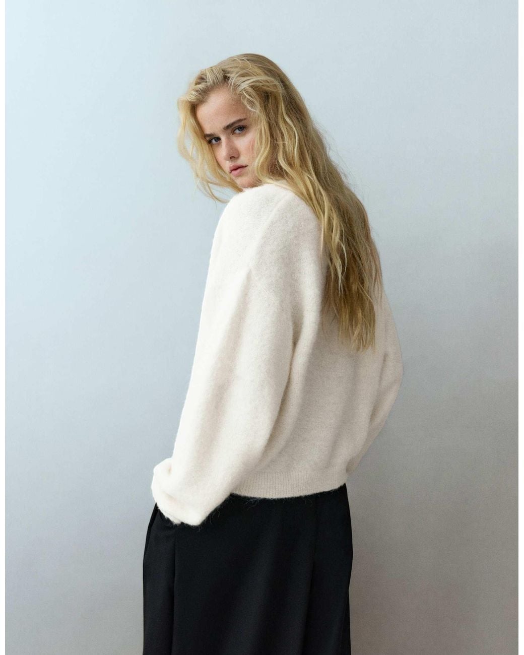 Pull&Bear White Pullover mit v-ausschnitt