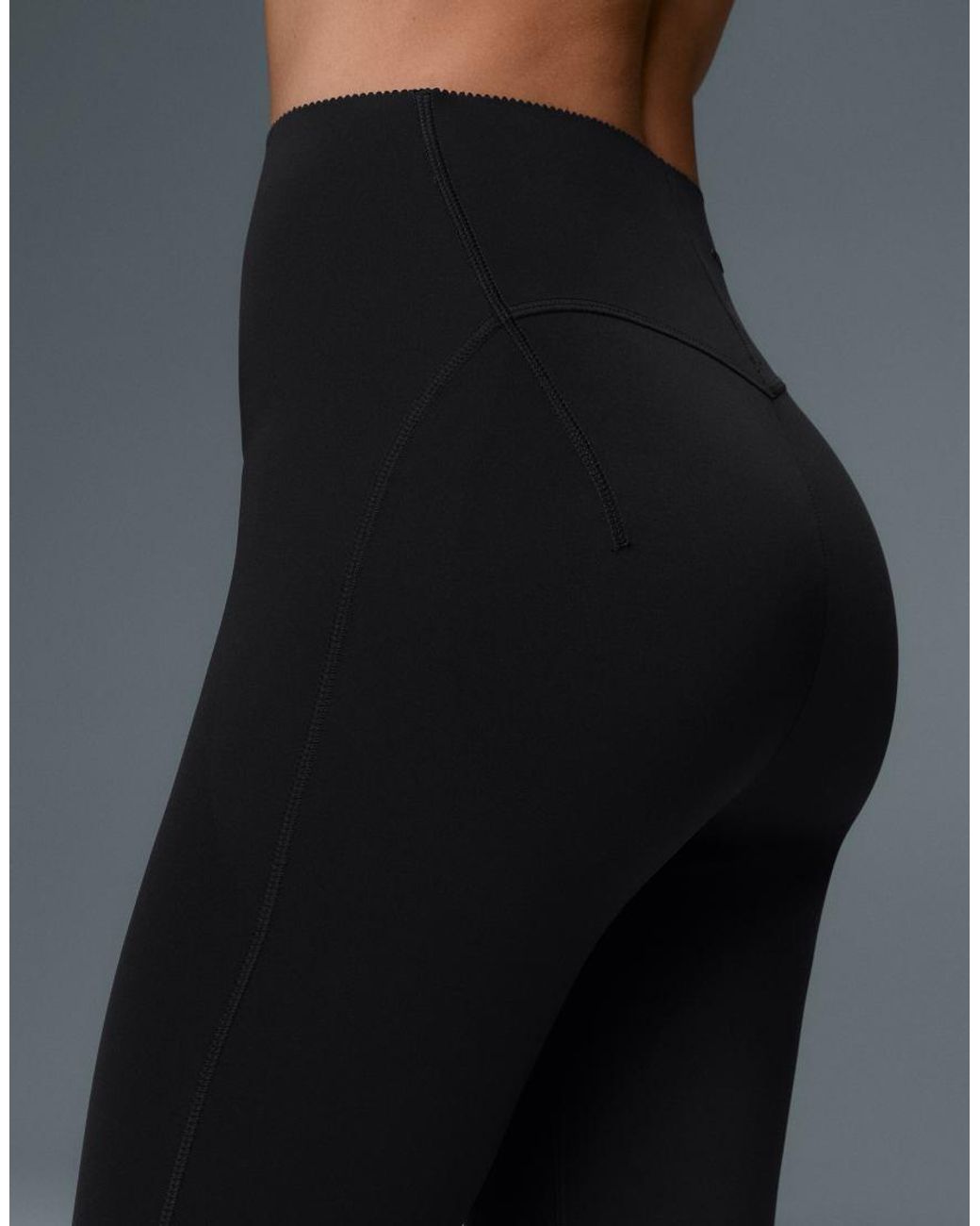 Oysho Black Compressive Raise Up Ankle-Length Leggings