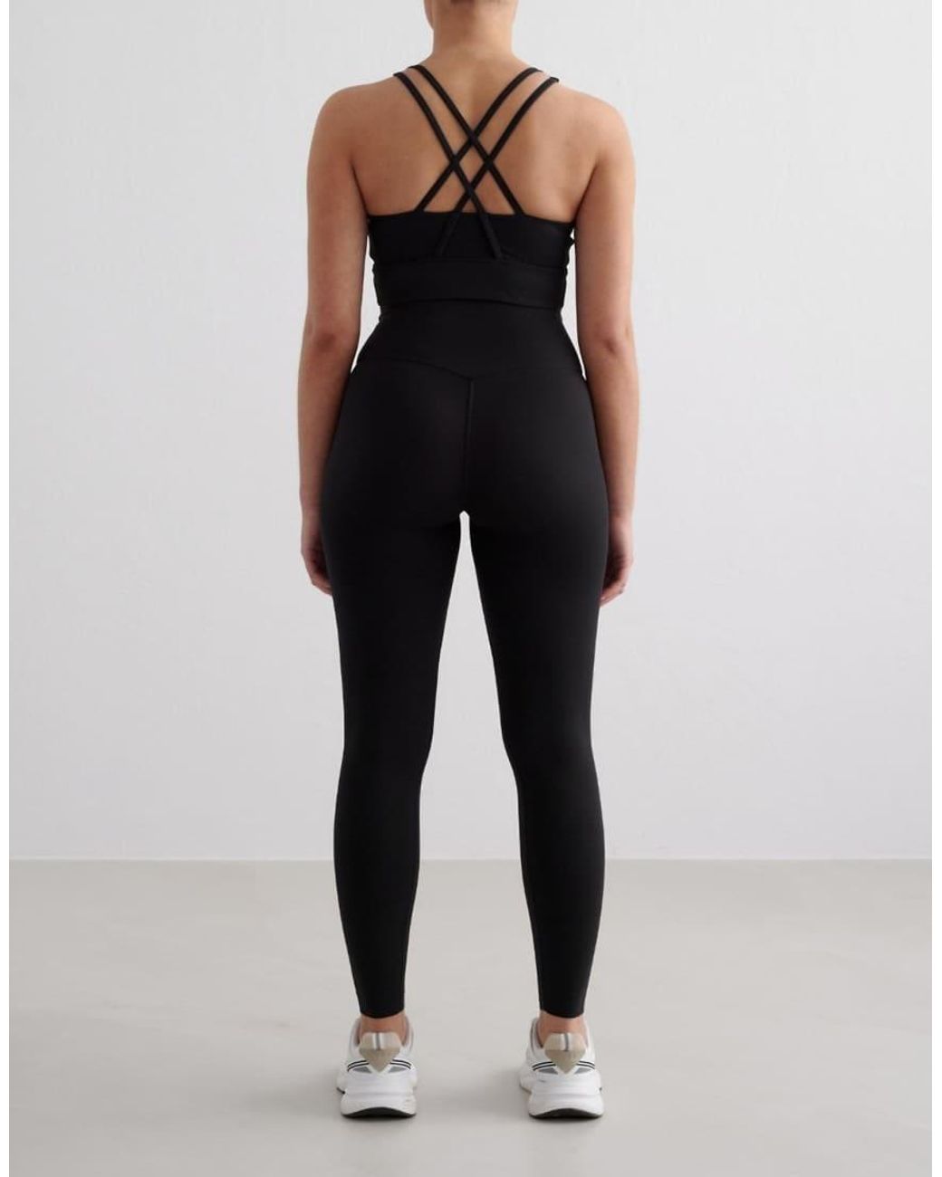 Aim'n Black Sense Sports Bra