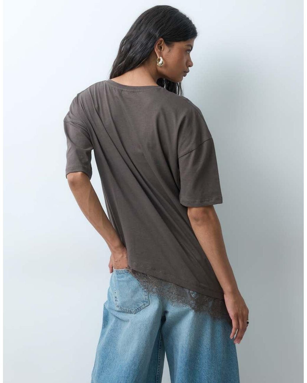 Noisy May Gray Asym Lace Hem T-shirt