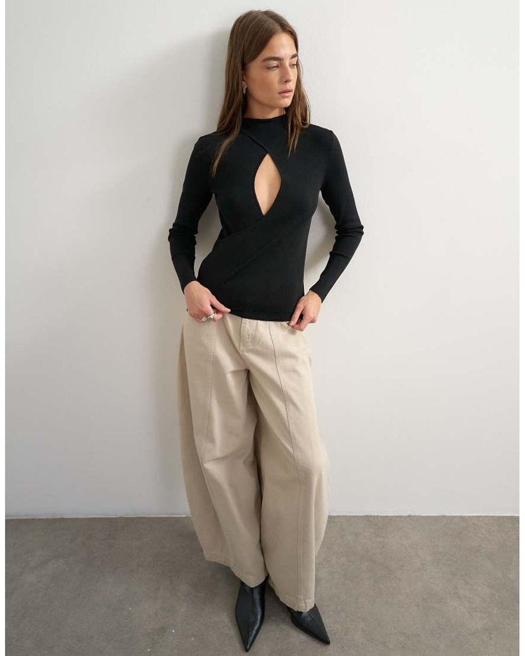 TOPSHOP Black Knitted Long Sleeve Front Drape Keyhole Top
