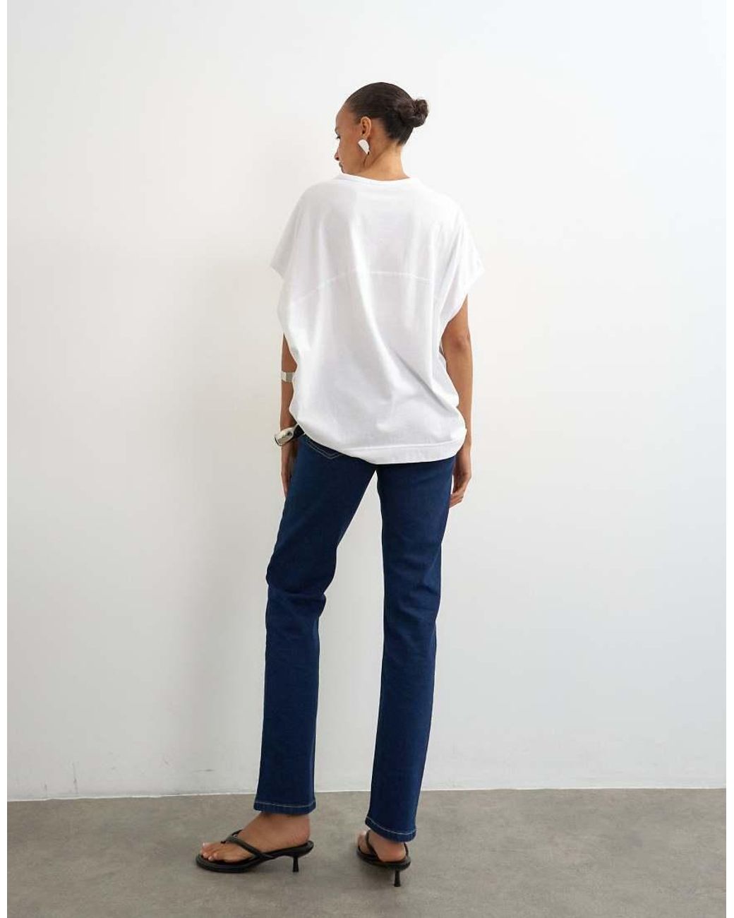 TOPSHOP White Dree High Rise Slim Straight Leg Jeans