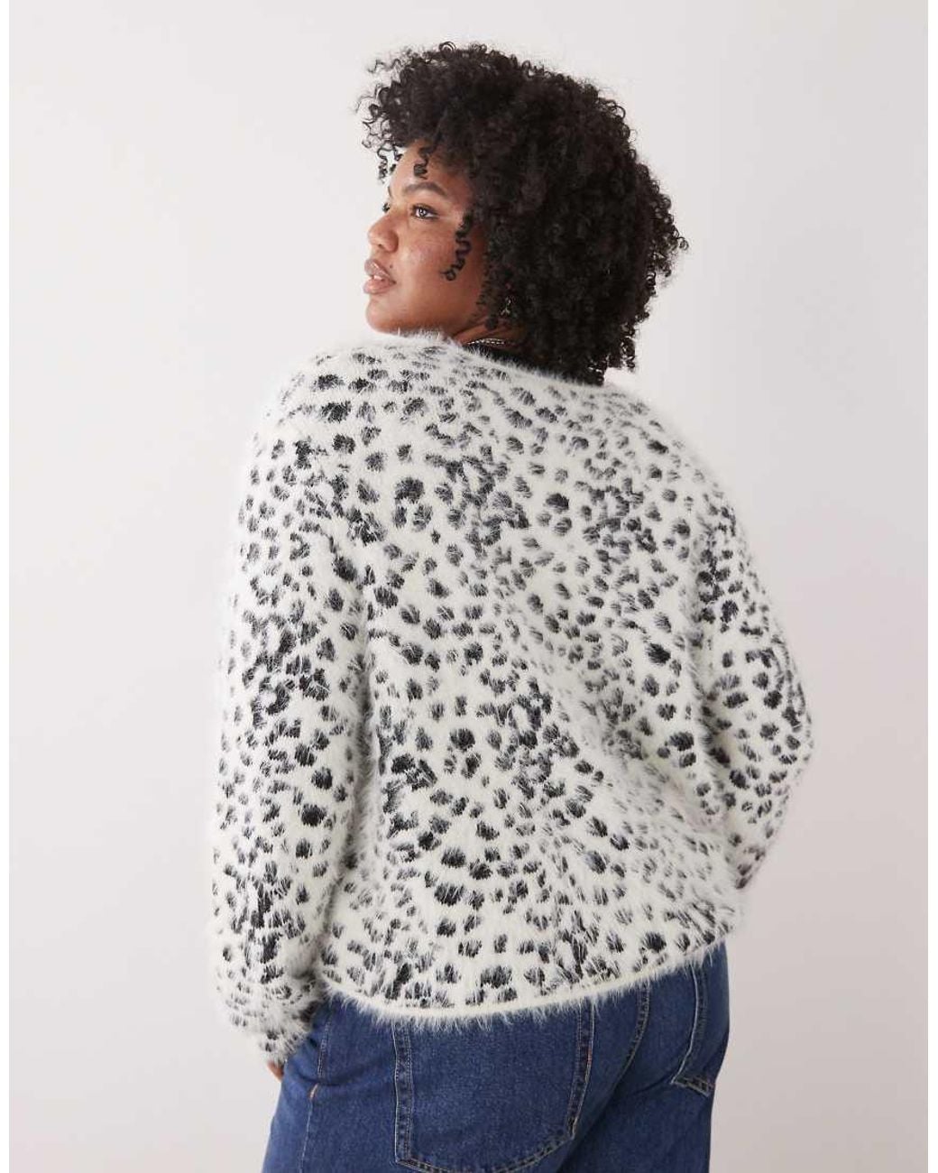 Collusion White Plus Fluffy Snow Leopard Knitted Cardi