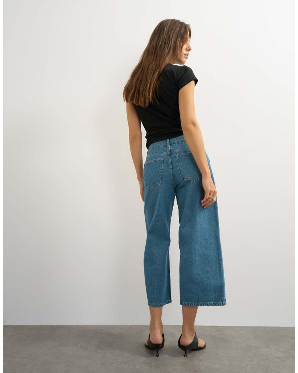 TOPSHOP Blue Relaxed Mid Rise Crop Jean