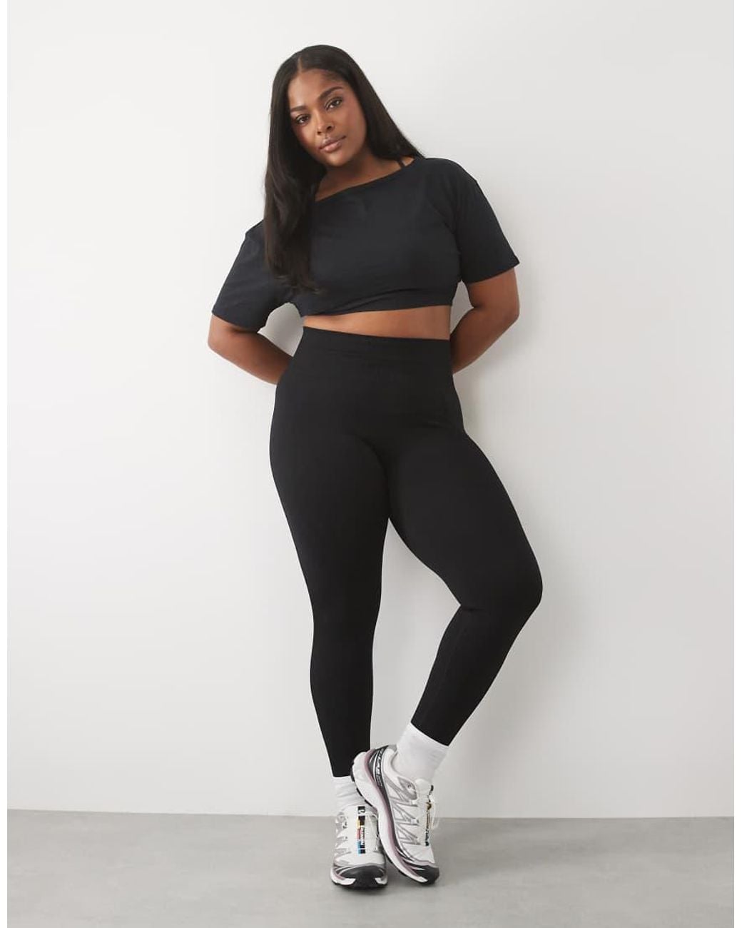 Curve 4505 de color Black