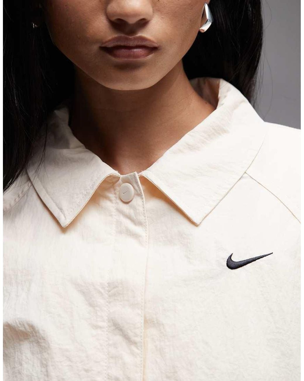 Nike Coachjack in het Gray