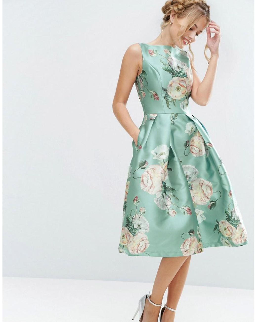 Chi Chi London Satin Midi Dress In Floral Print in Green | Lyst