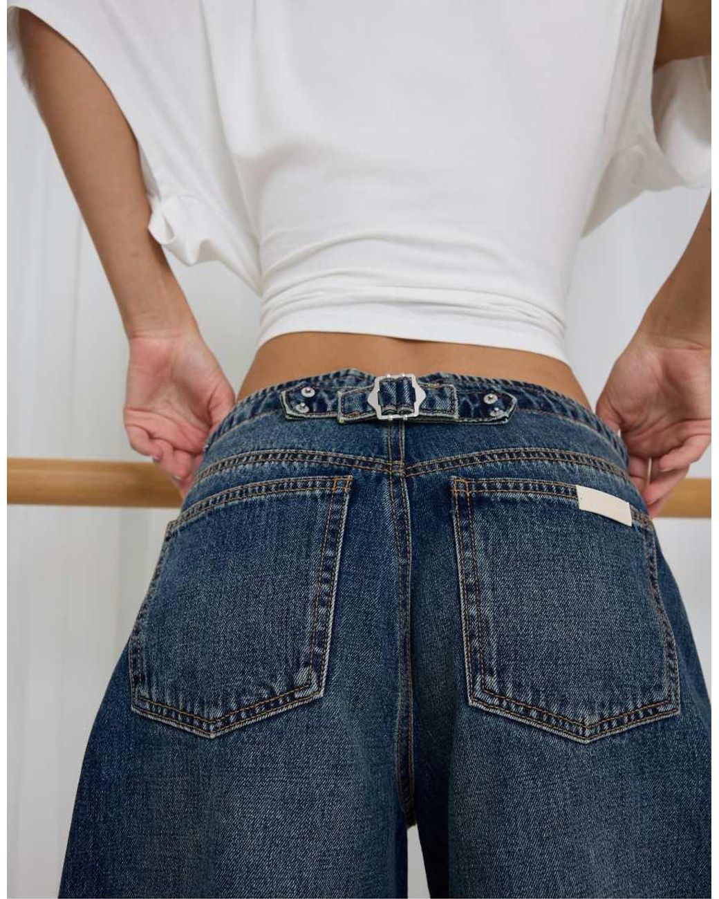 Stradivarius Blue Barrel-fit Jeans With Back Adjuster