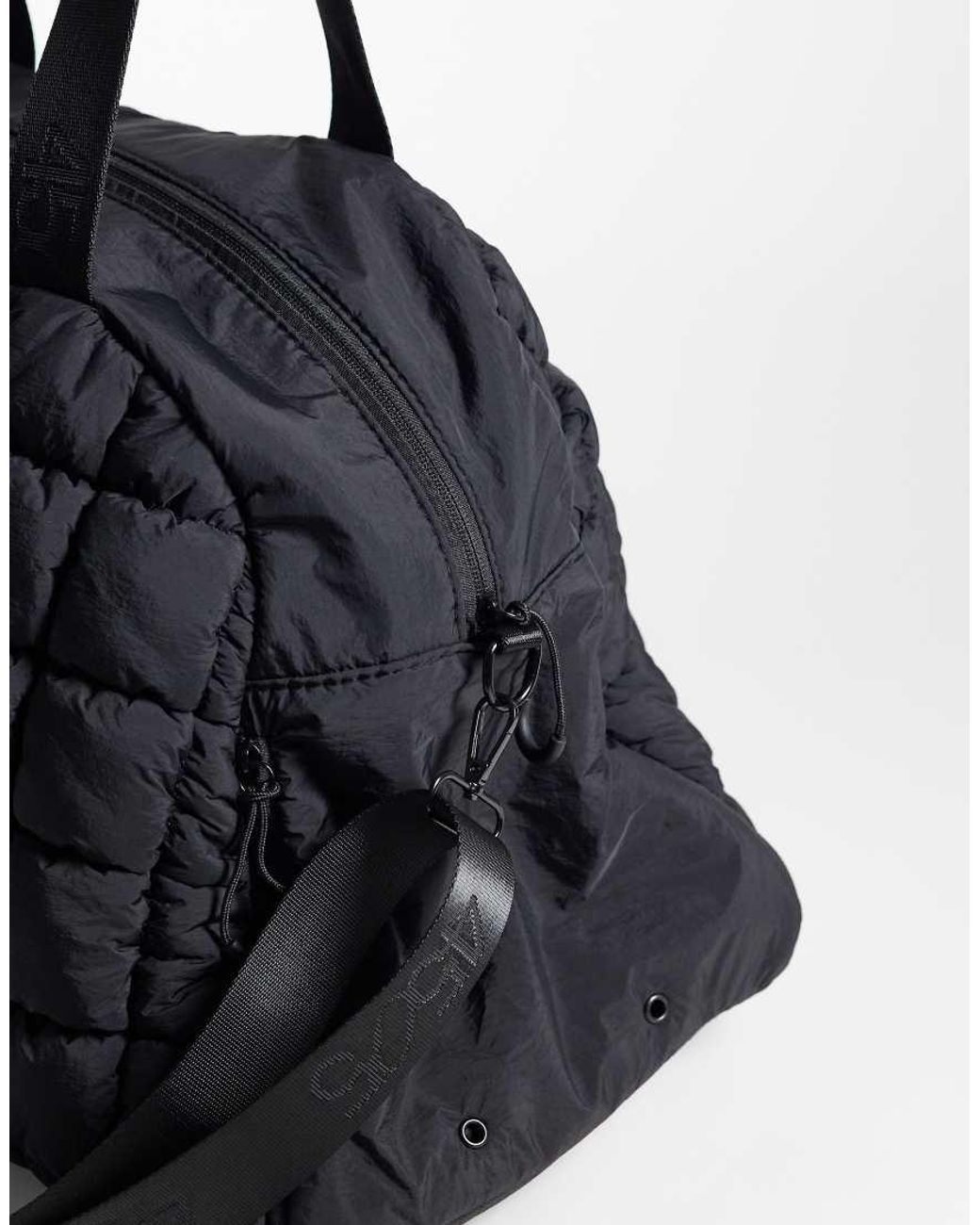 4505 Black Puffy Quilted Bowler Bag With External Pocket And Trainer Compartment