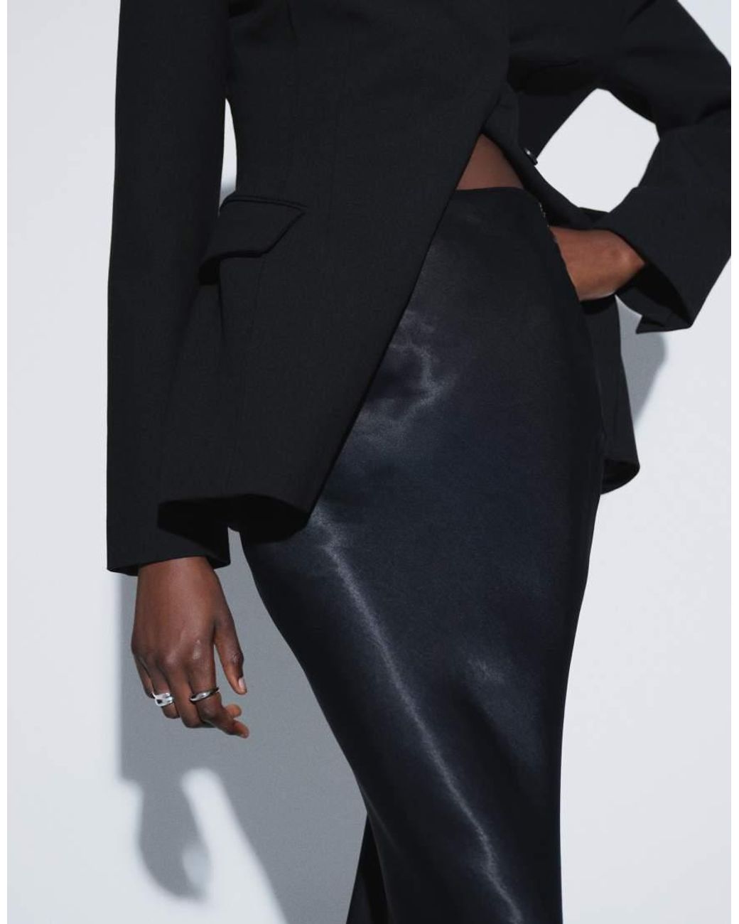 Ttya Gonna Lunga di ASOS in Black