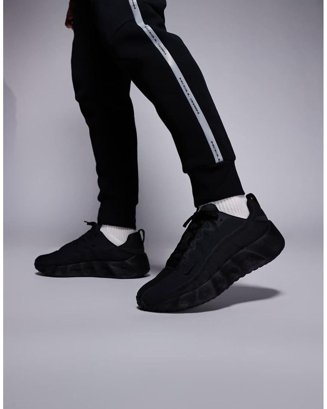 Nike Black Ava Rover Trainers for men