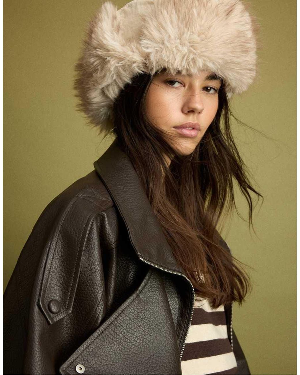 Stradivarius White Reversible Aviator Hat