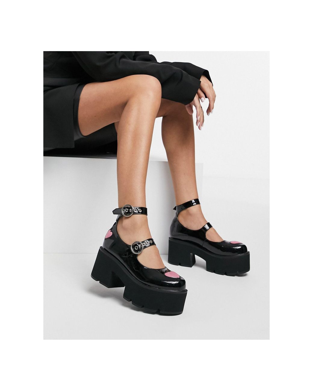 Damen Schuhe Absätze Schuhe mit Blockabsätzen und Pumps LAMODA lackierte schuhe mit dicker sohle und t-steg in Schwarz 