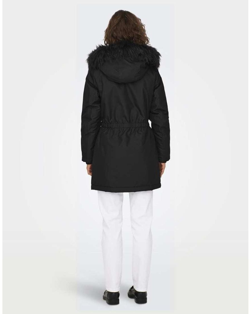 Parka Negra ONLY de color Black