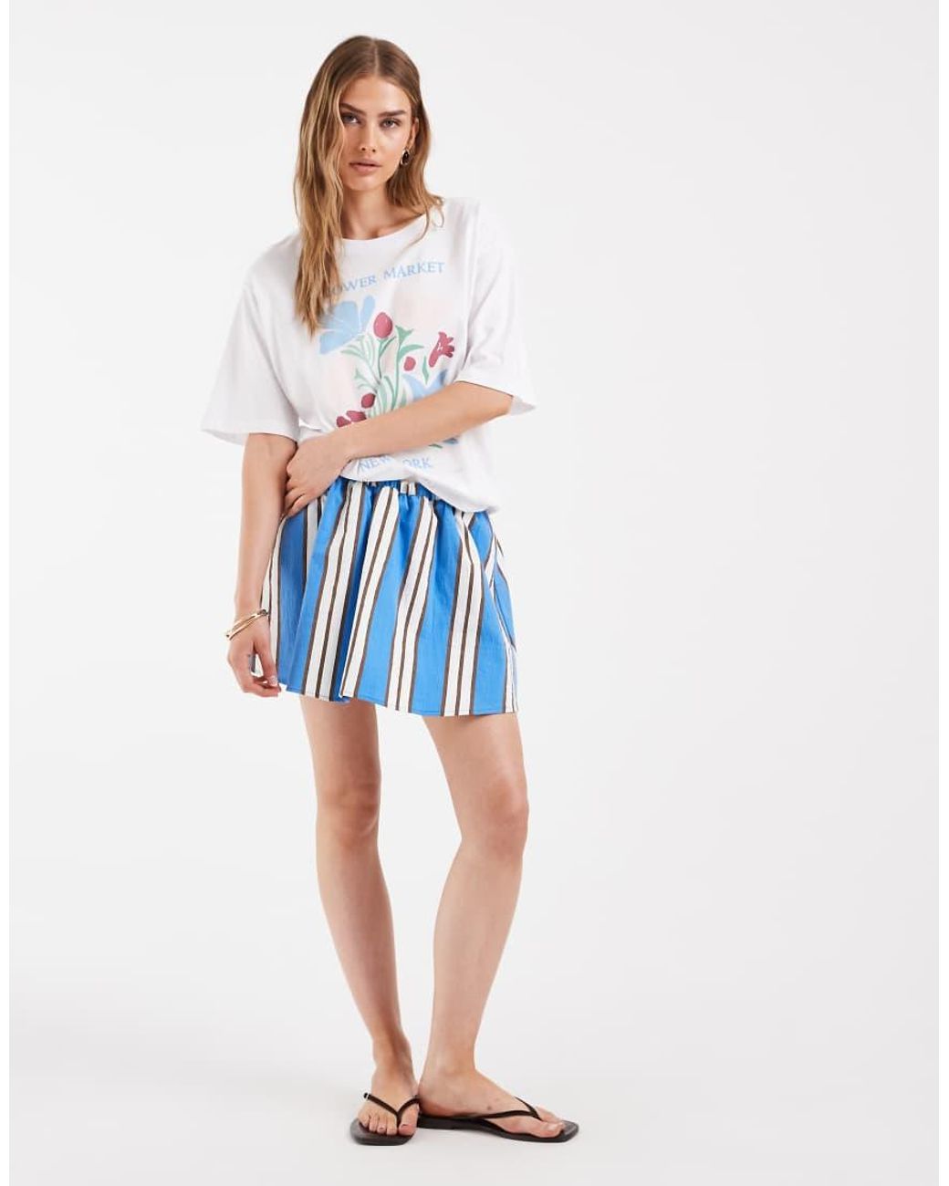 ONLY White Oversized T-shirt With Flower Market Graphic