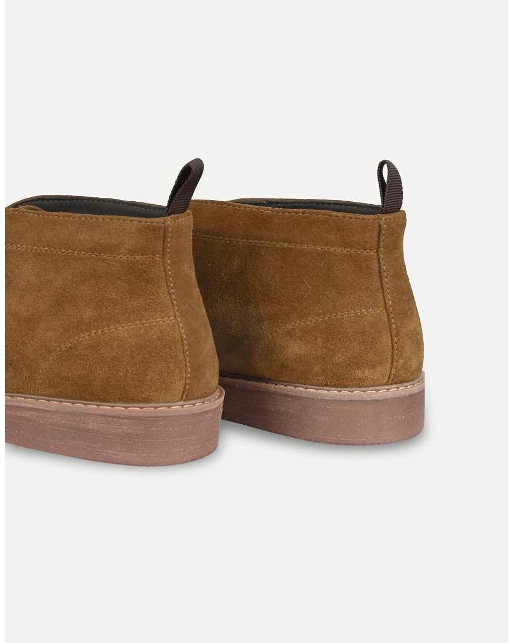 Thomas Crick White Arizona Leather Chukka Boots for men