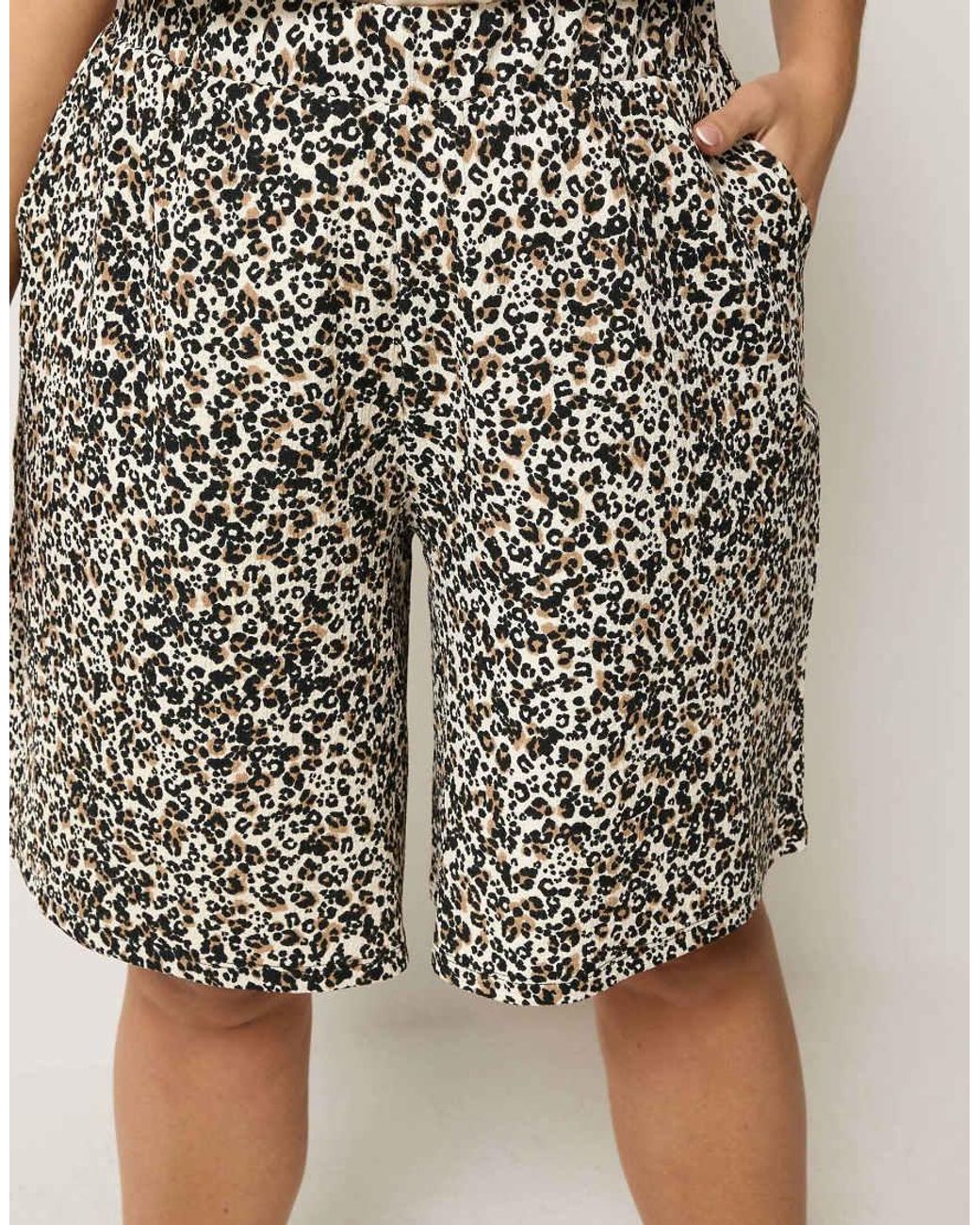 Yours Clothing Gray Leopard Textured Shorts