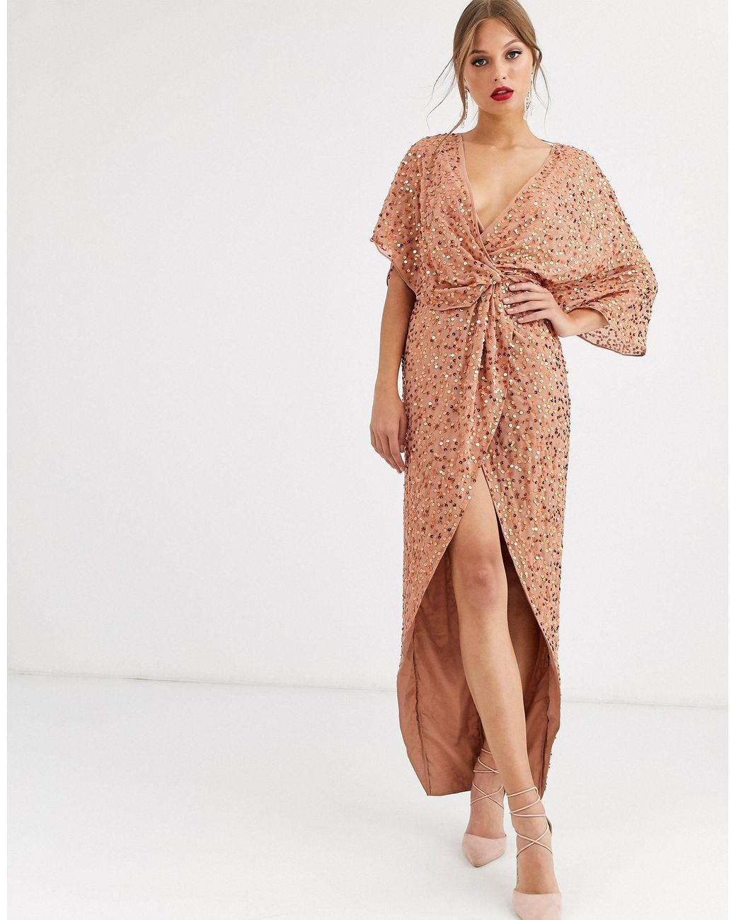 Robe longue style kimono avec noeud sur le devant et sequins