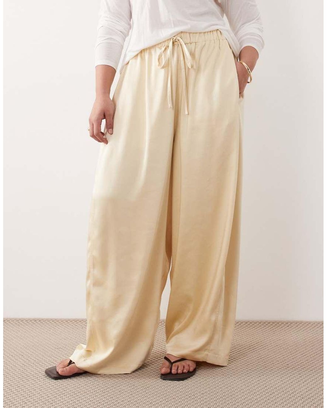 ARRANGE Natural Curve Satin Wide Leg Trouser