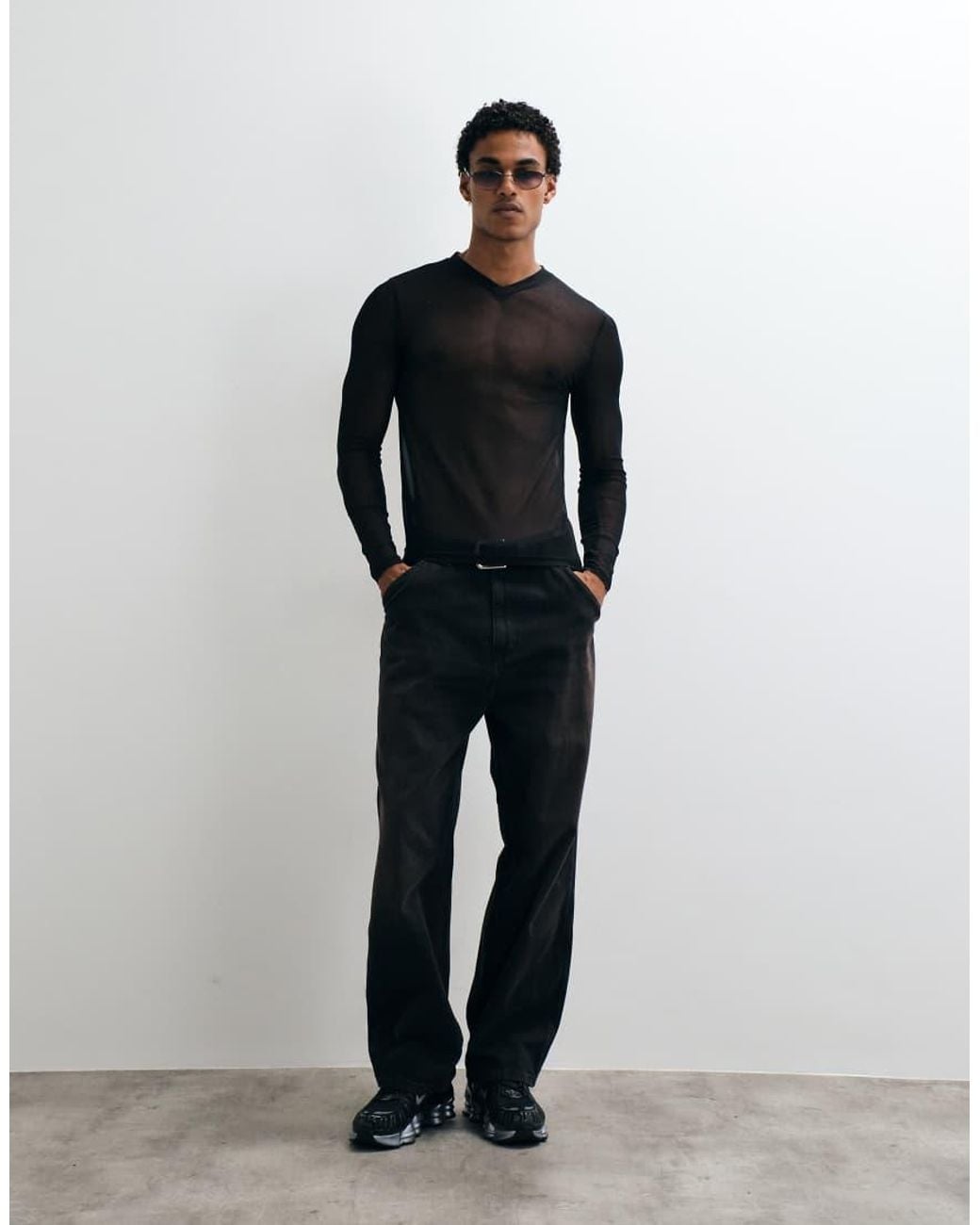 ASOS Black Muscle Fit Long Sleeve T-shirt With V-neck for men